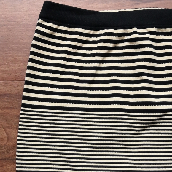 Bebe Variegated Stripe Pencil Skirt - Picture 2 of 2